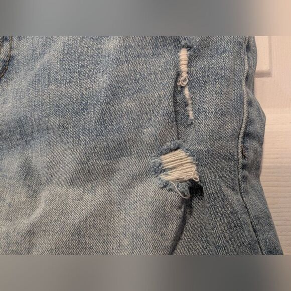 Lucky Brand Distressed Denim Shorts Sz 2 Light Wash Cutoff Festival The Roll up - Picture 4 of 10